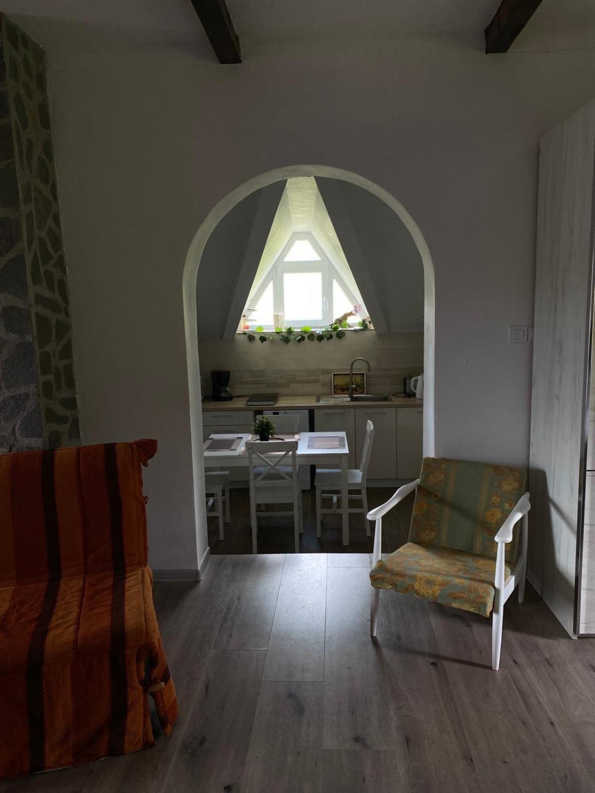 Tina Apartment Tekija  ภายนอก รูปภาพ